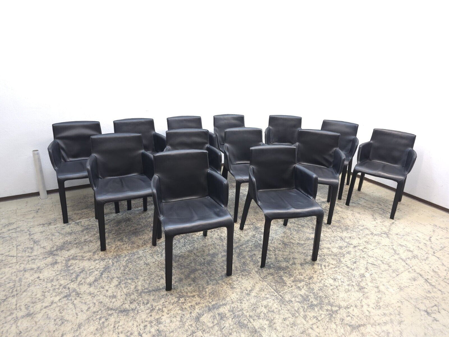 {{ product_title }} – {{ product_type }} von JS Furniture, Designer-Möbel gebraucht.