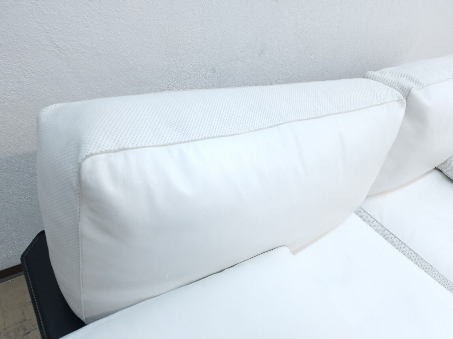 {{ product_title }} – {{ product_type }} von JS Furniture, Designer-Möbel gebraucht.