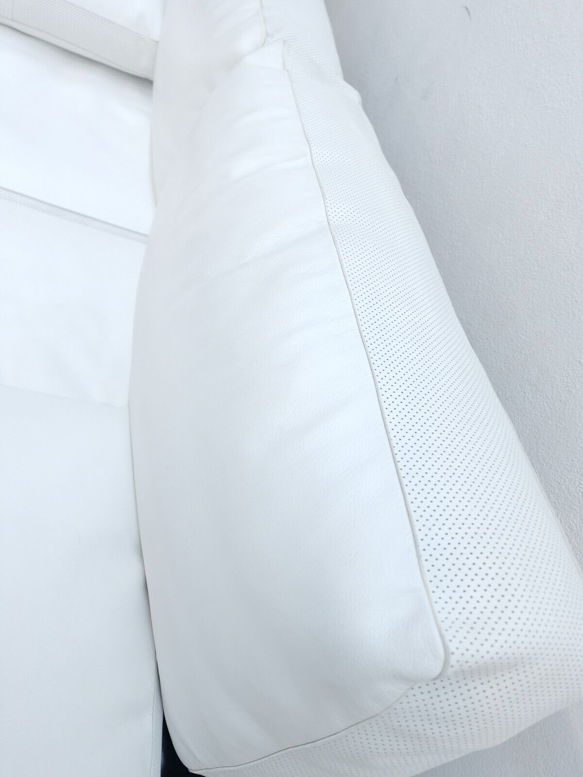 {{ product_title }} – {{ product_type }} von JS Furniture, Designer-Möbel gebraucht.