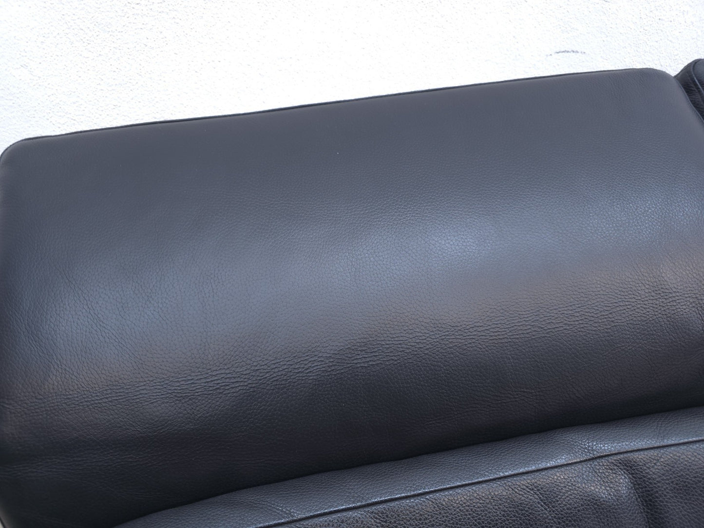 {{ product_title }} – {{ product_type }} von JS Furniture, Designer-Möbel gebraucht.
