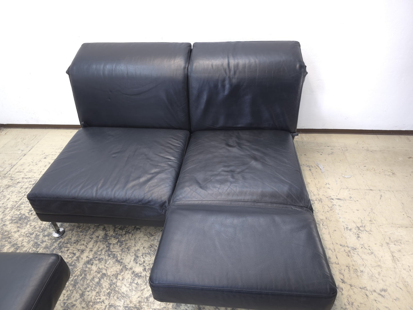 {{ product_title }} – {{ product_type }} von JS Furniture, Designer-Möbel gebraucht.