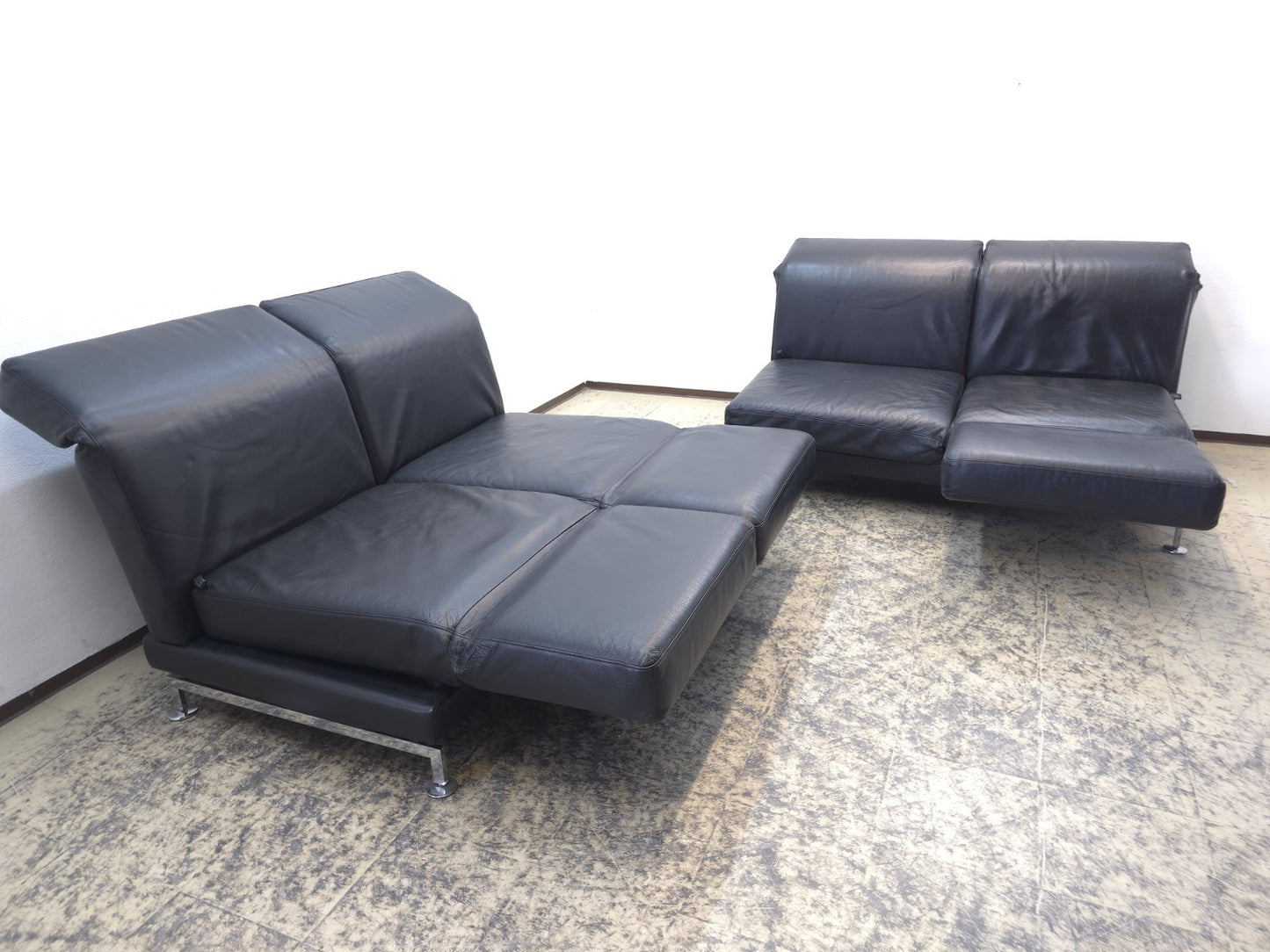 {{ product_title }} – {{ product_type }} von JS Furniture, Designer-Möbel gebraucht.