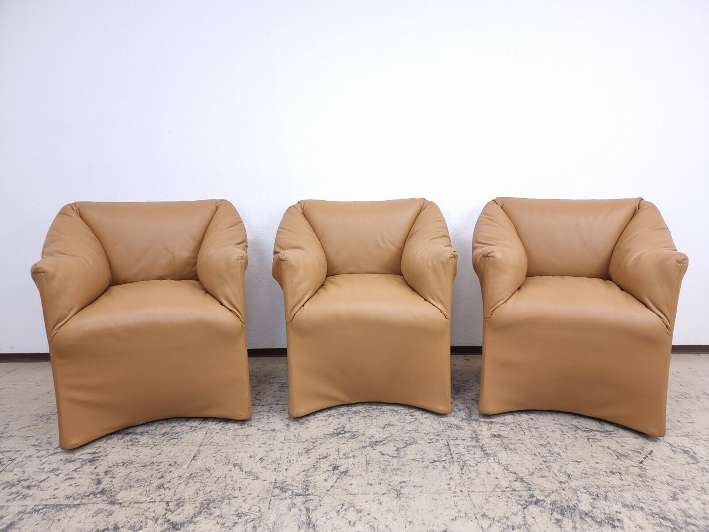 {{ product_title }} – {{ product_type }} von JS Furniture, Designer-Möbel gebraucht.