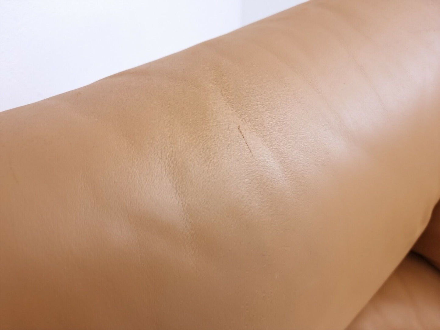 {{ product_title }} – {{ product_type }} von JS Furniture, Designer-Möbel gebraucht.