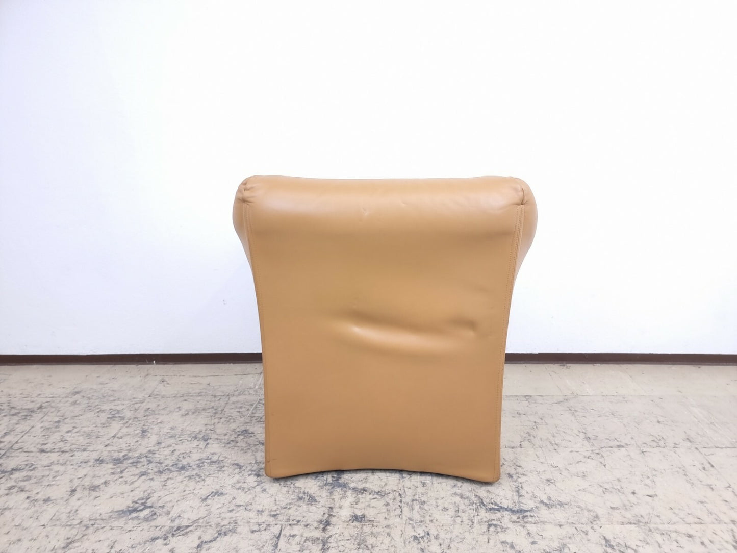 {{ product_title }} – {{ product_type }} von JS Furniture, Designer-Möbel gebraucht.