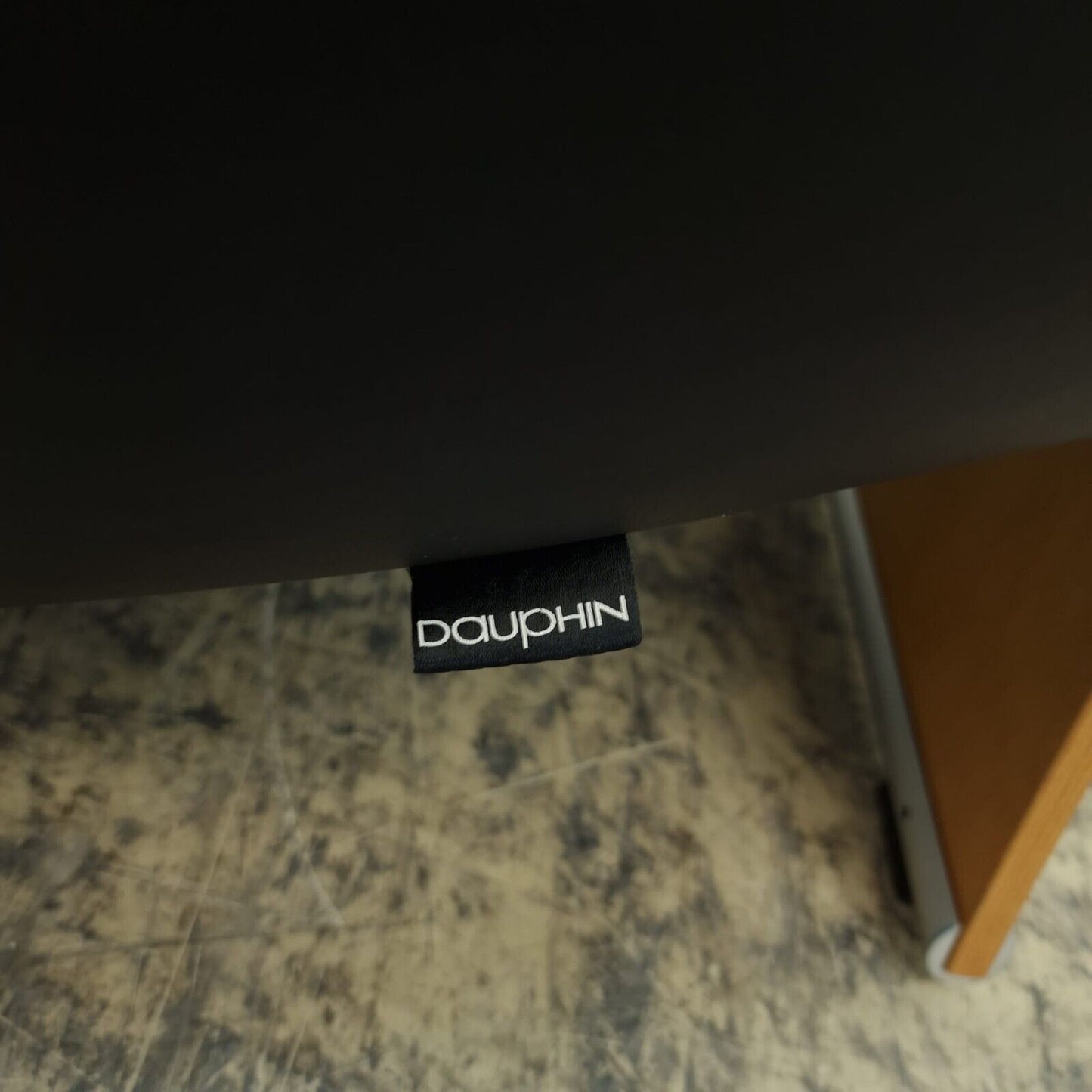 {{ product_title }} – {{ product_type }} von JS Furniture, Designer-Möbel gebraucht.