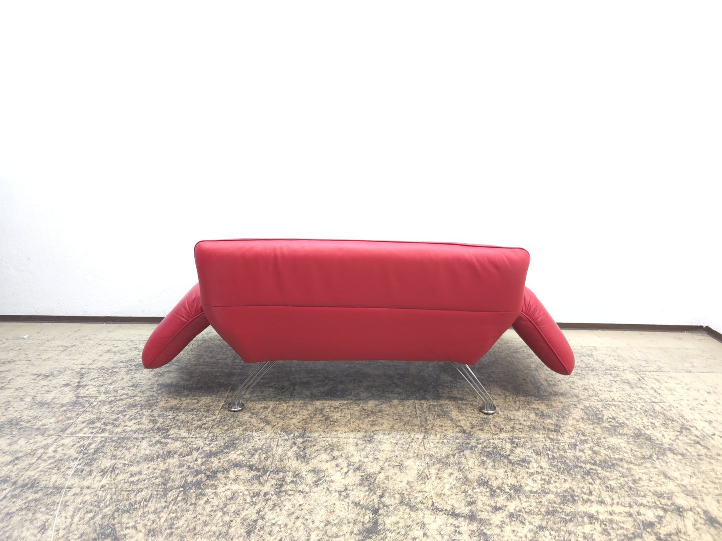 {{ product_title }} – {{ product_type }} von JS Furniture, Designer-Möbel gebraucht.