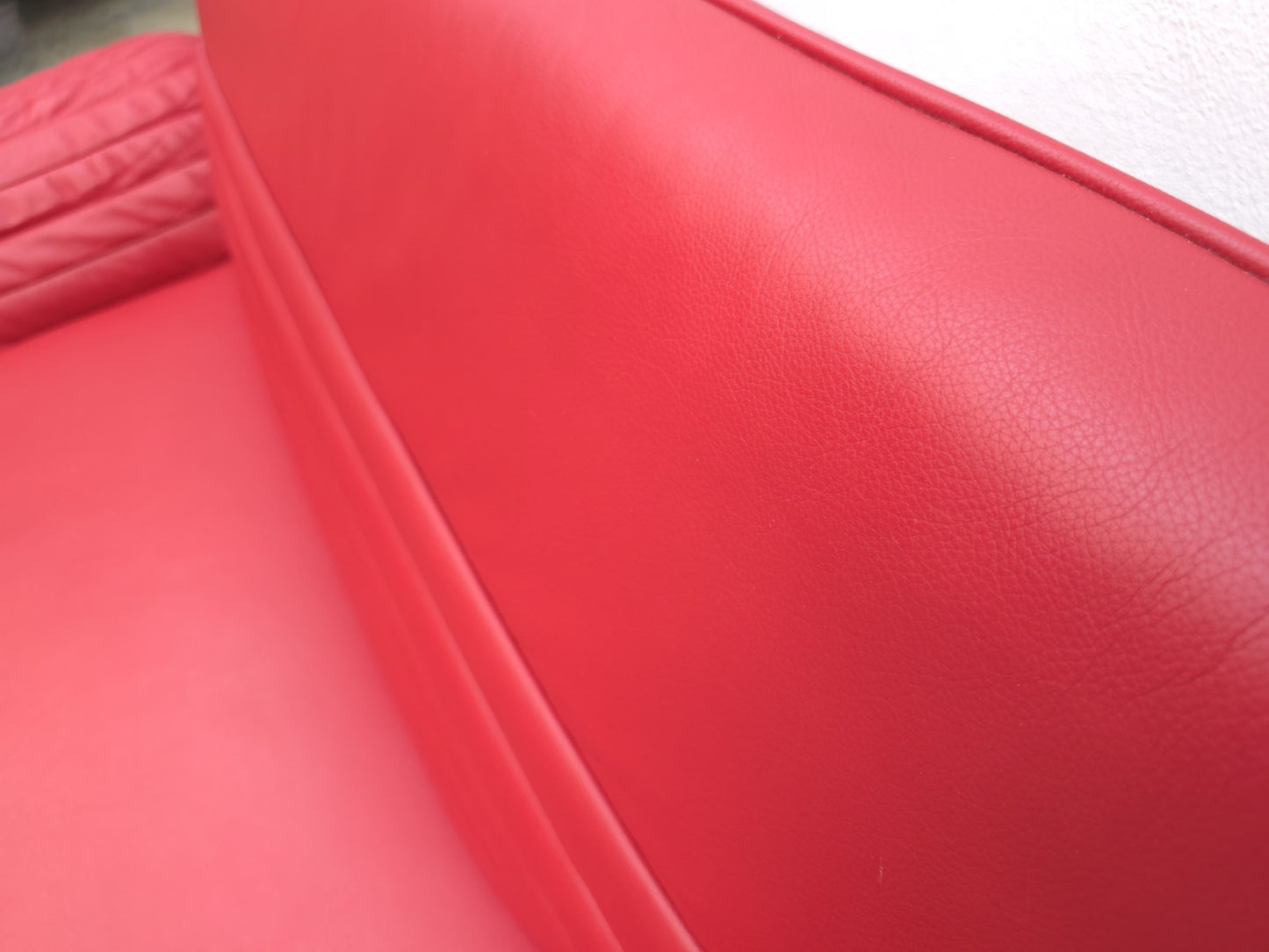 {{ product_title }} – {{ product_type }} von JS Furniture, Designer-Möbel gebraucht.