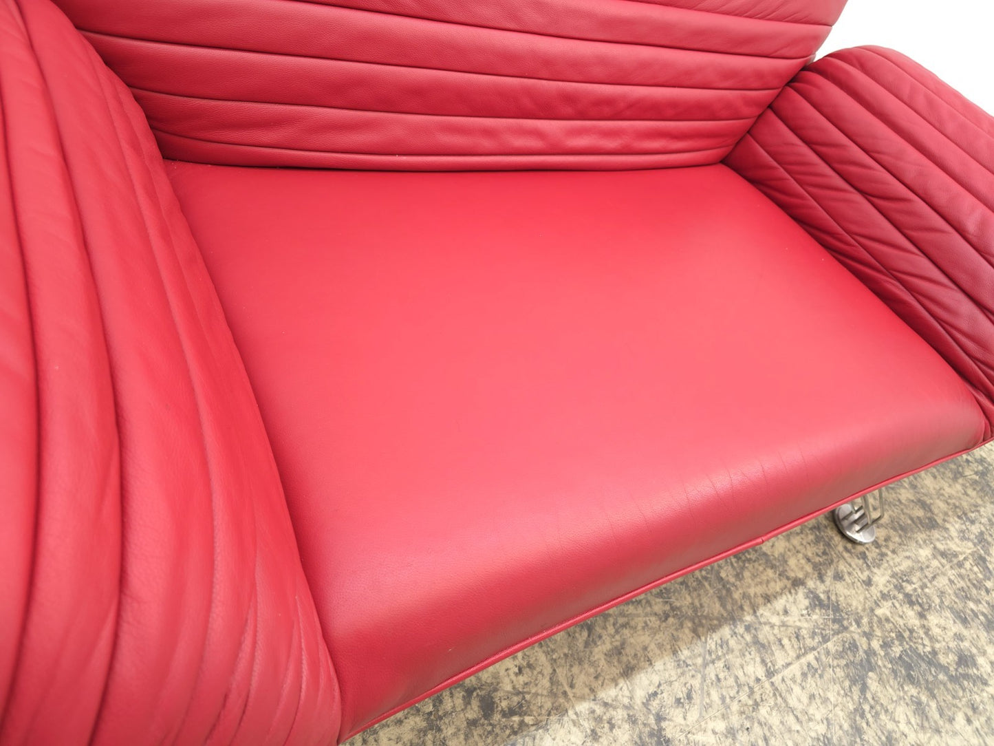 {{ product_title }} – {{ product_type }} von JS Furniture, Designer-Möbel gebraucht.