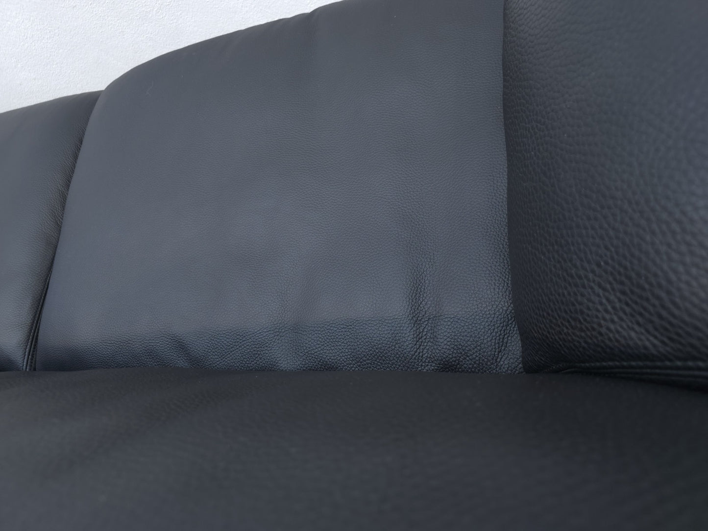 {{ product_title }} – {{ product_type }} von JS Furniture, Designer-Möbel gebraucht.