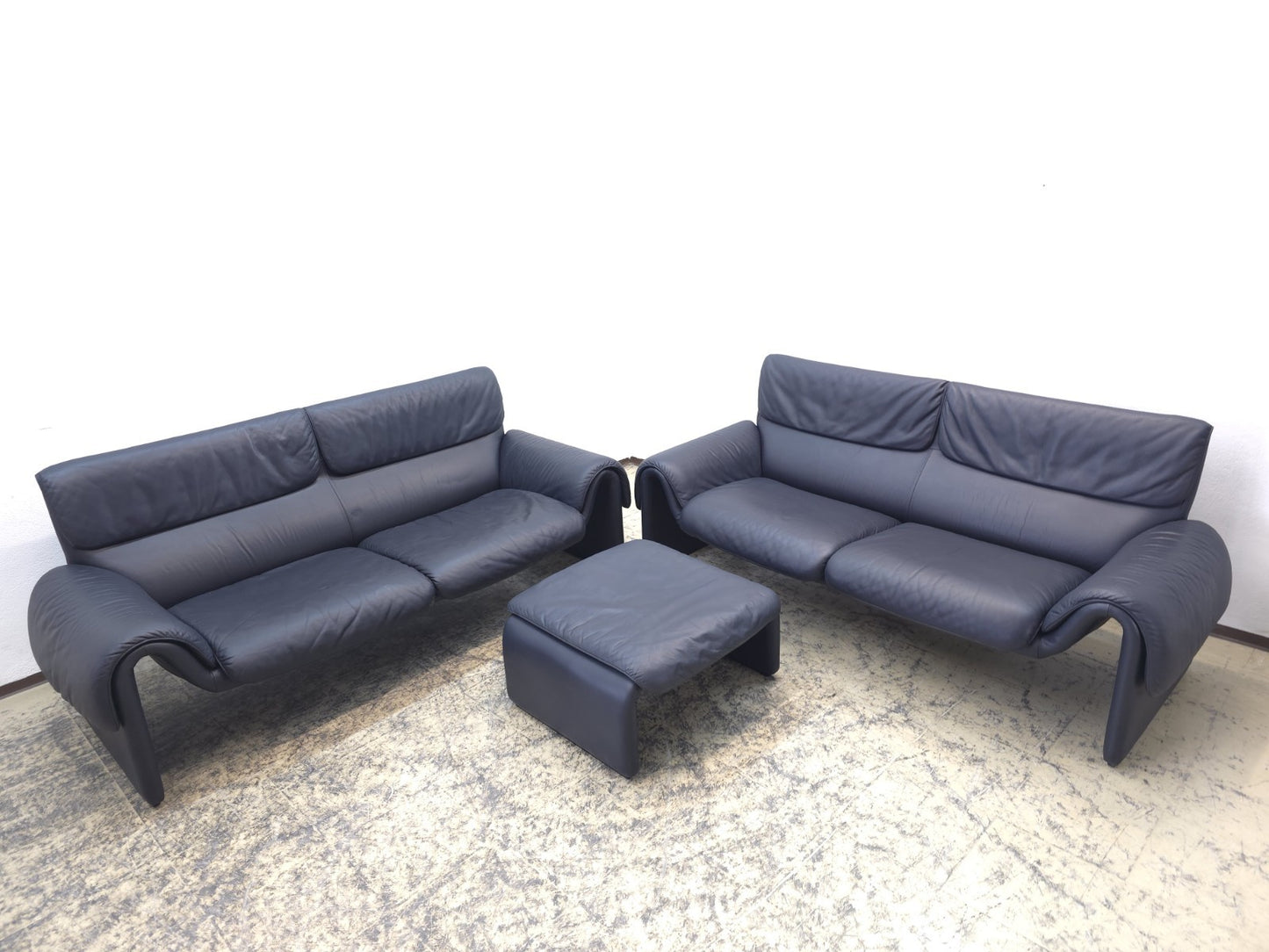 {{ product_title }} – {{ product_type }} von JS Furniture, Designer-Möbel gebraucht.