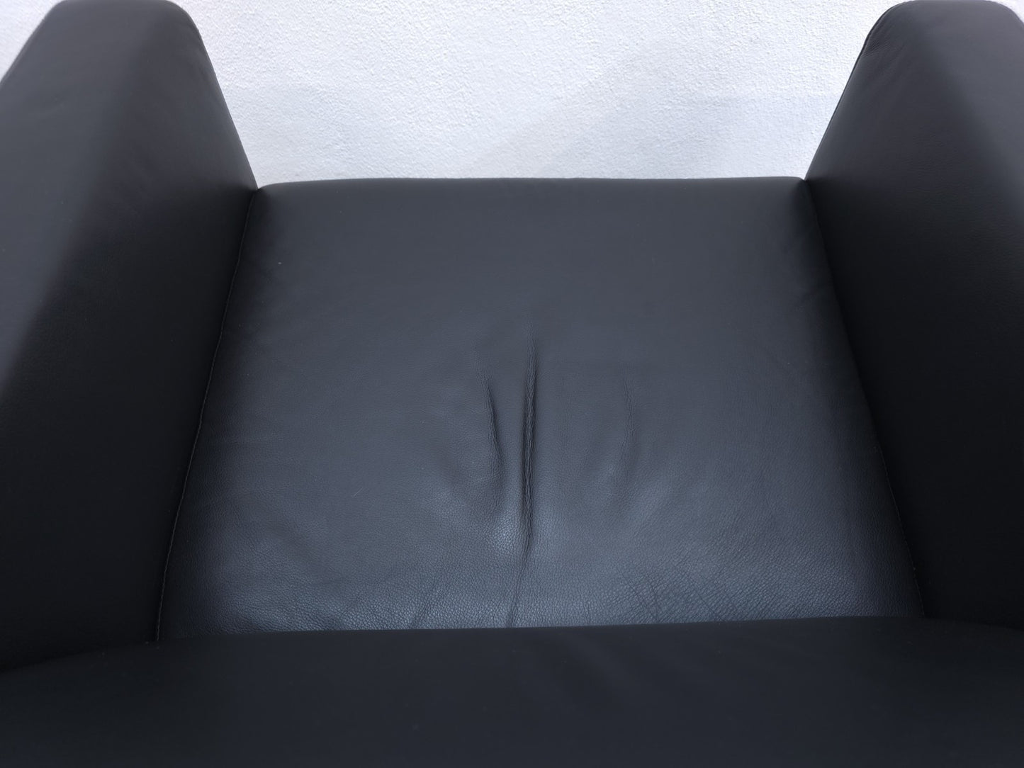 {{ product_title }} – {{ product_type }} von JS Furniture, Designer-Möbel gebraucht.