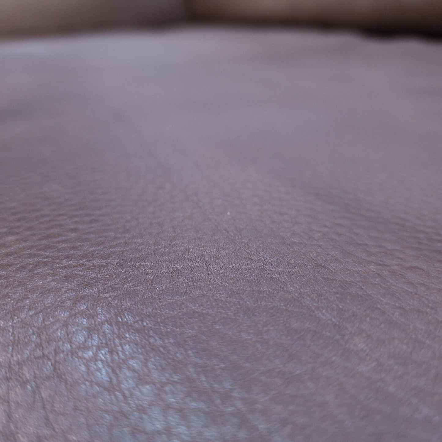 {{ product_title }} – {{ product_type }} von JS Furniture, Designer-Möbel gebraucht.