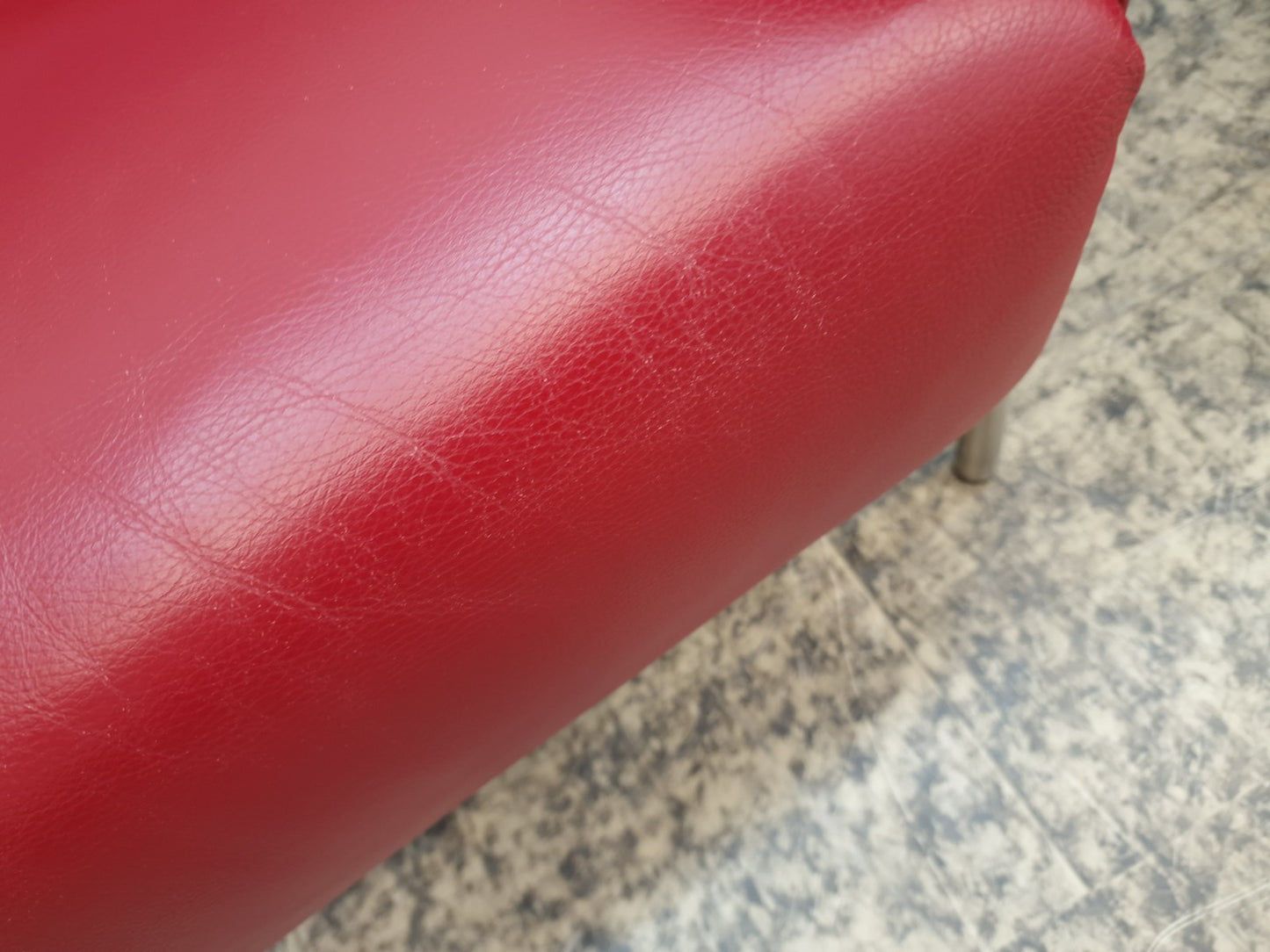 {{ product_title }} – {{ product_type }} von JS Furniture, Designer-Möbel gebraucht.
