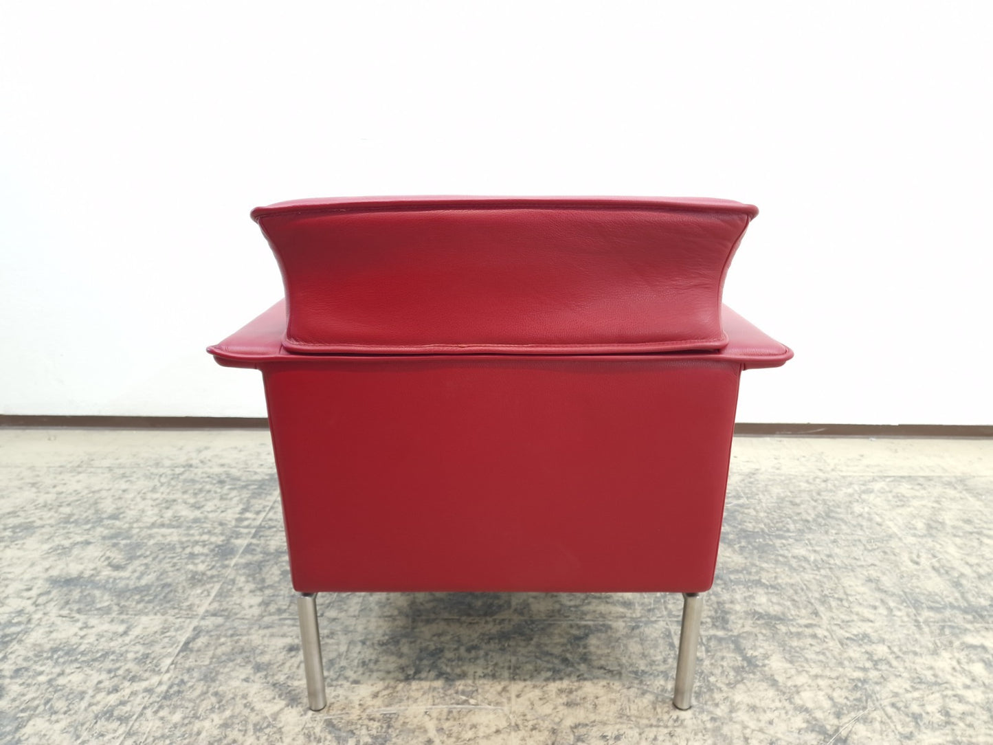 {{ product_title }} – {{ product_type }} von JS Furniture, Designer-Möbel gebraucht.