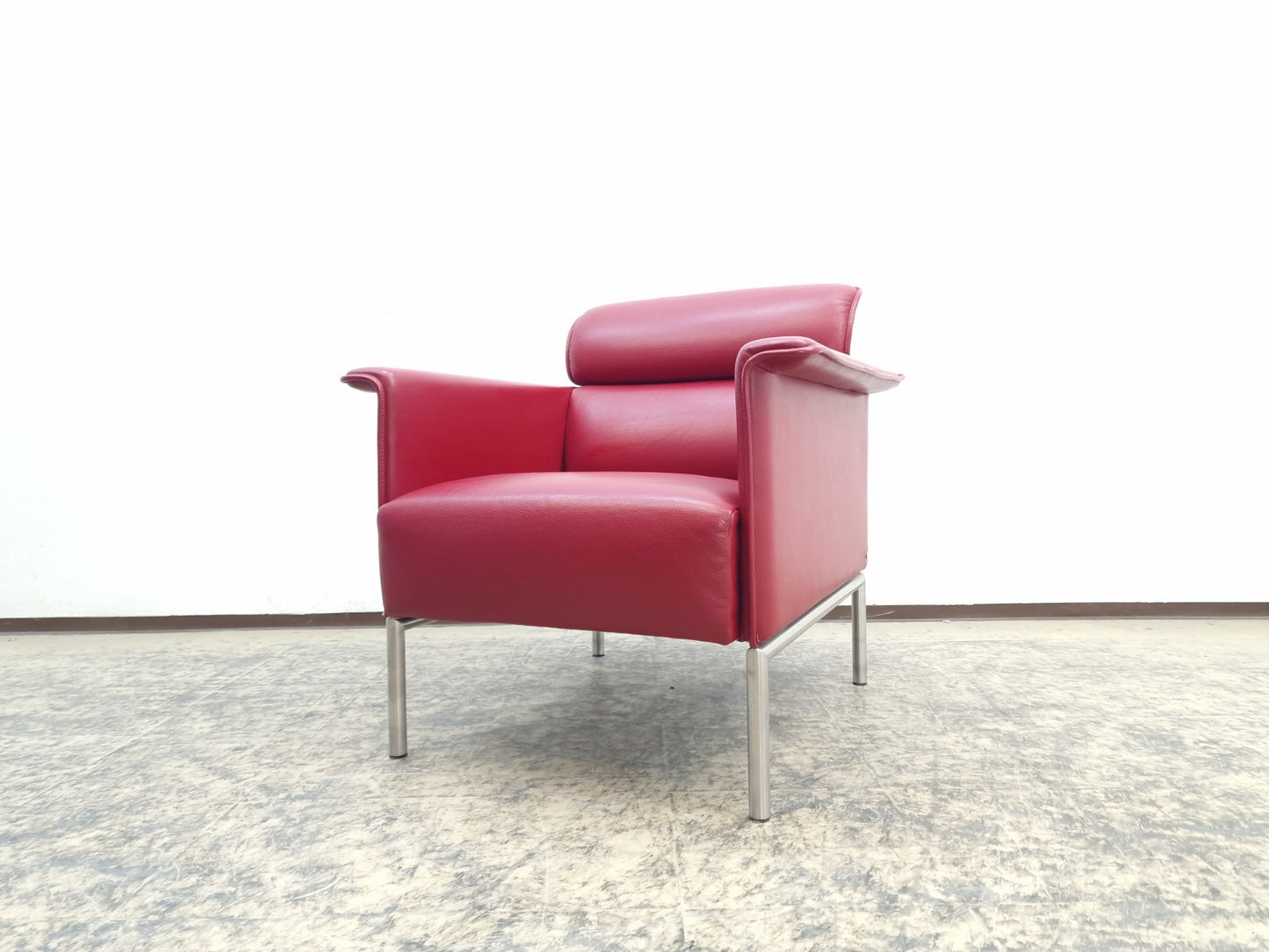 {{ product_title }} – {{ product_type }} von JS Furniture, Designer-Möbel gebraucht.