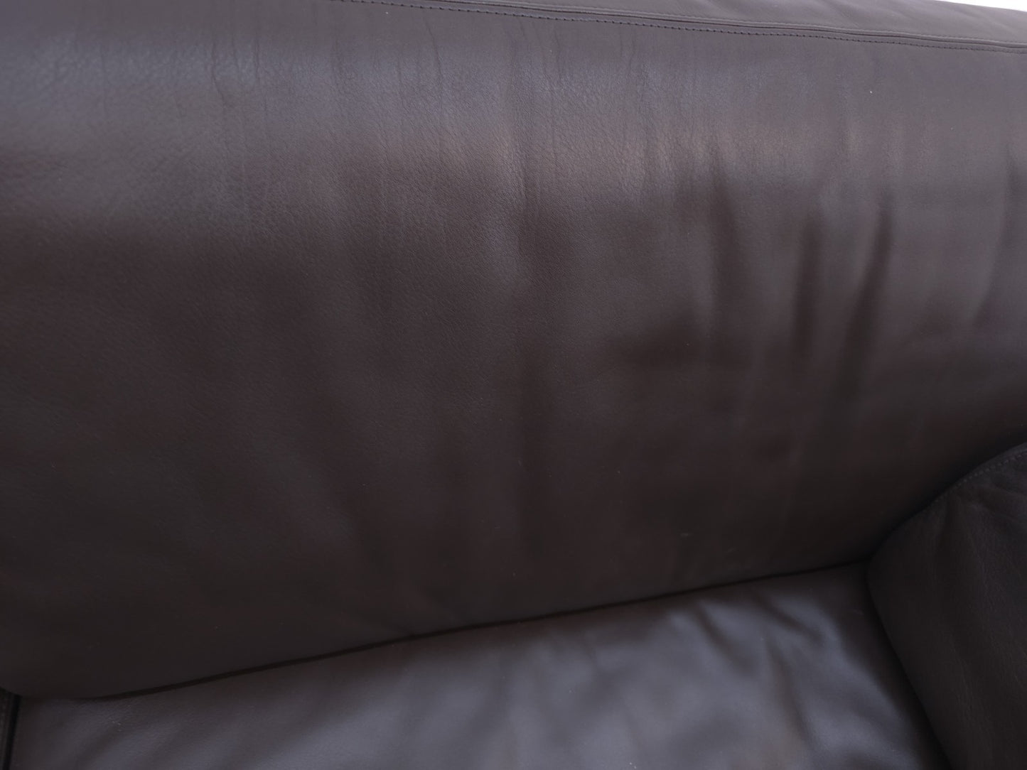 {{ product_title }} – {{ product_type }} von JS Furniture, Designer-Möbel gebraucht.