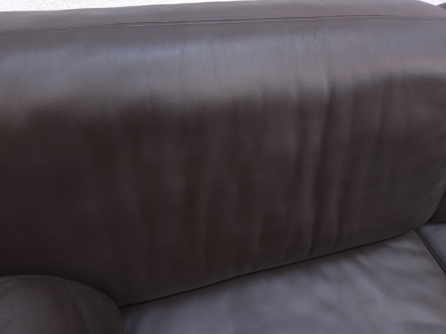 {{ product_title }} – {{ product_type }} von JS Furniture, Designer-Möbel gebraucht.
