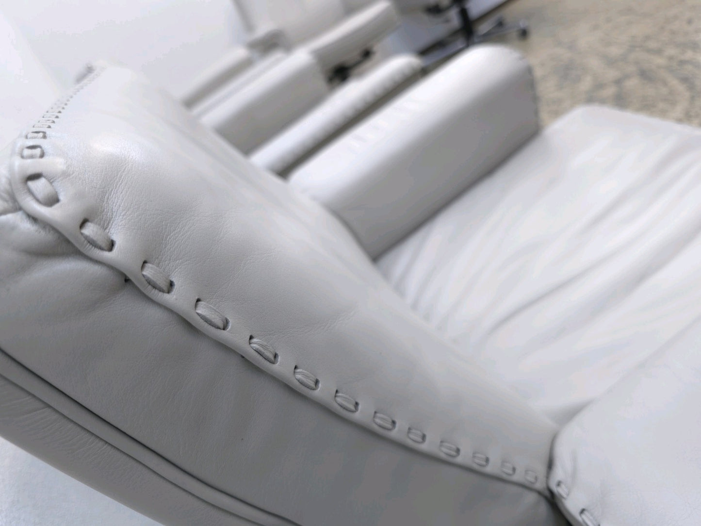 Detailaufnahme der Rückenlehne und Sitzfläche