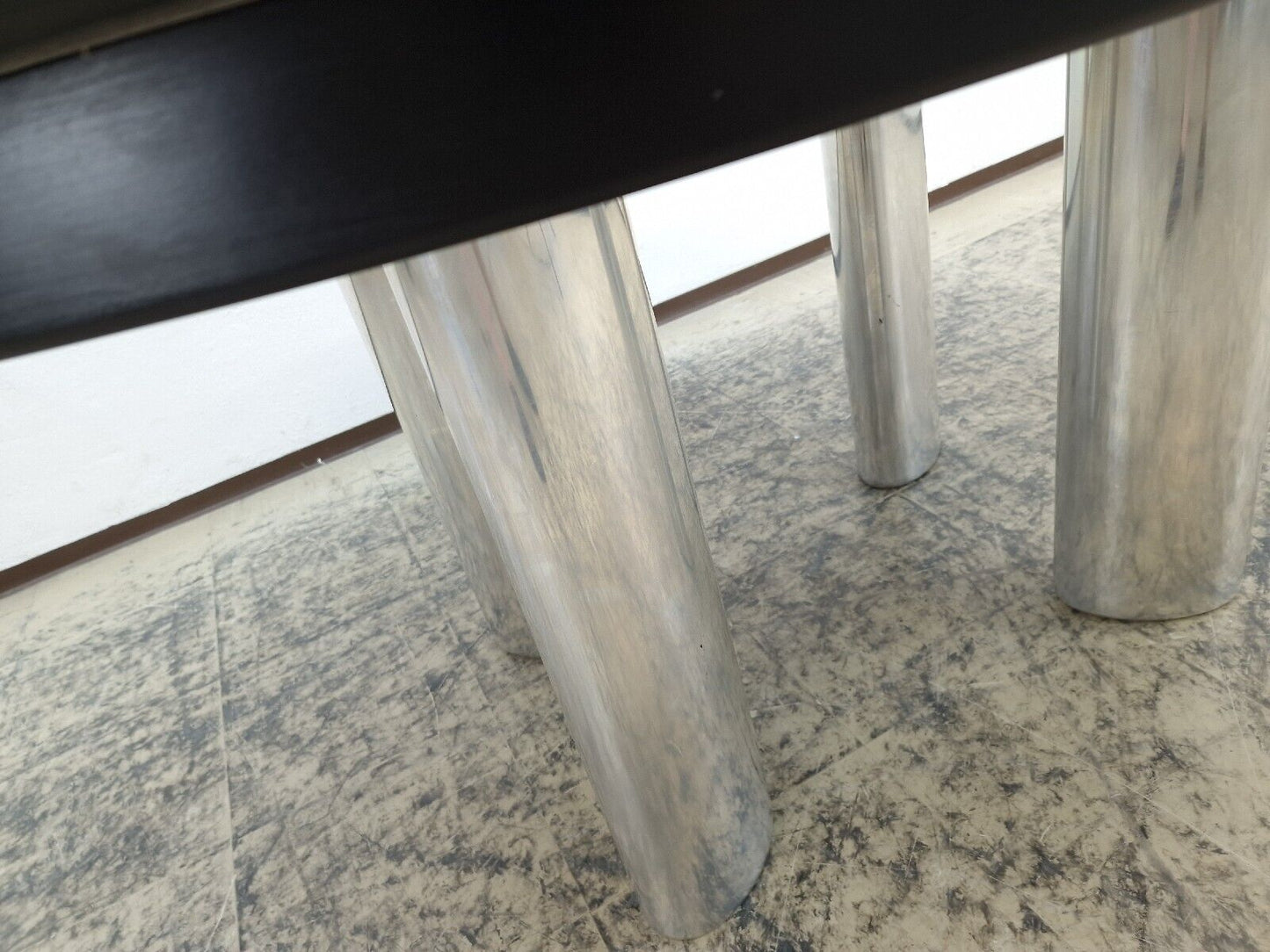 {{ product_title }} – {{ product_type }} von JS Furniture, Designer-Möbel gebraucht.