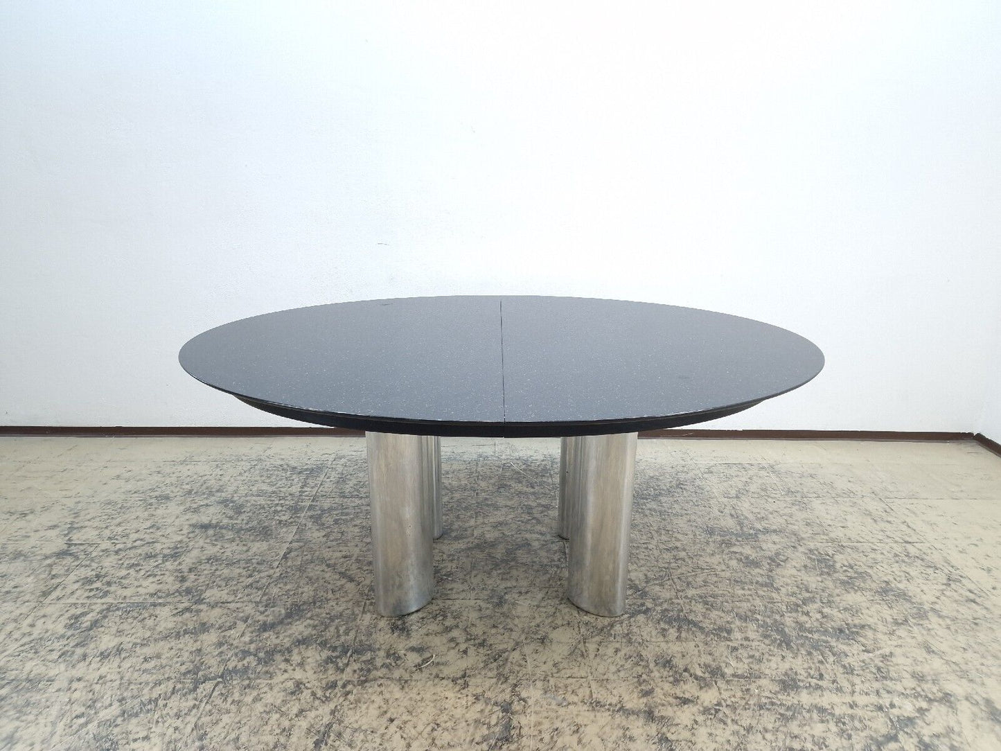 {{ product_title }} – {{ product_type }} von JS Furniture, Designer-Möbel gebraucht.