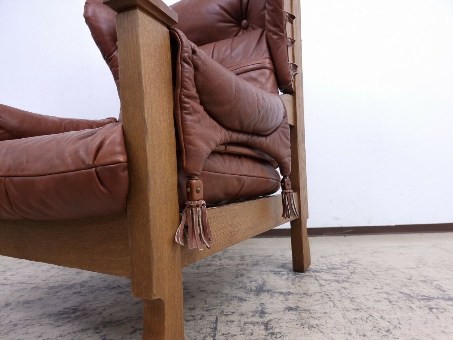 {{ product_title }} – {{ product_type }} von JS Furniture, Designer-Möbel gebraucht.