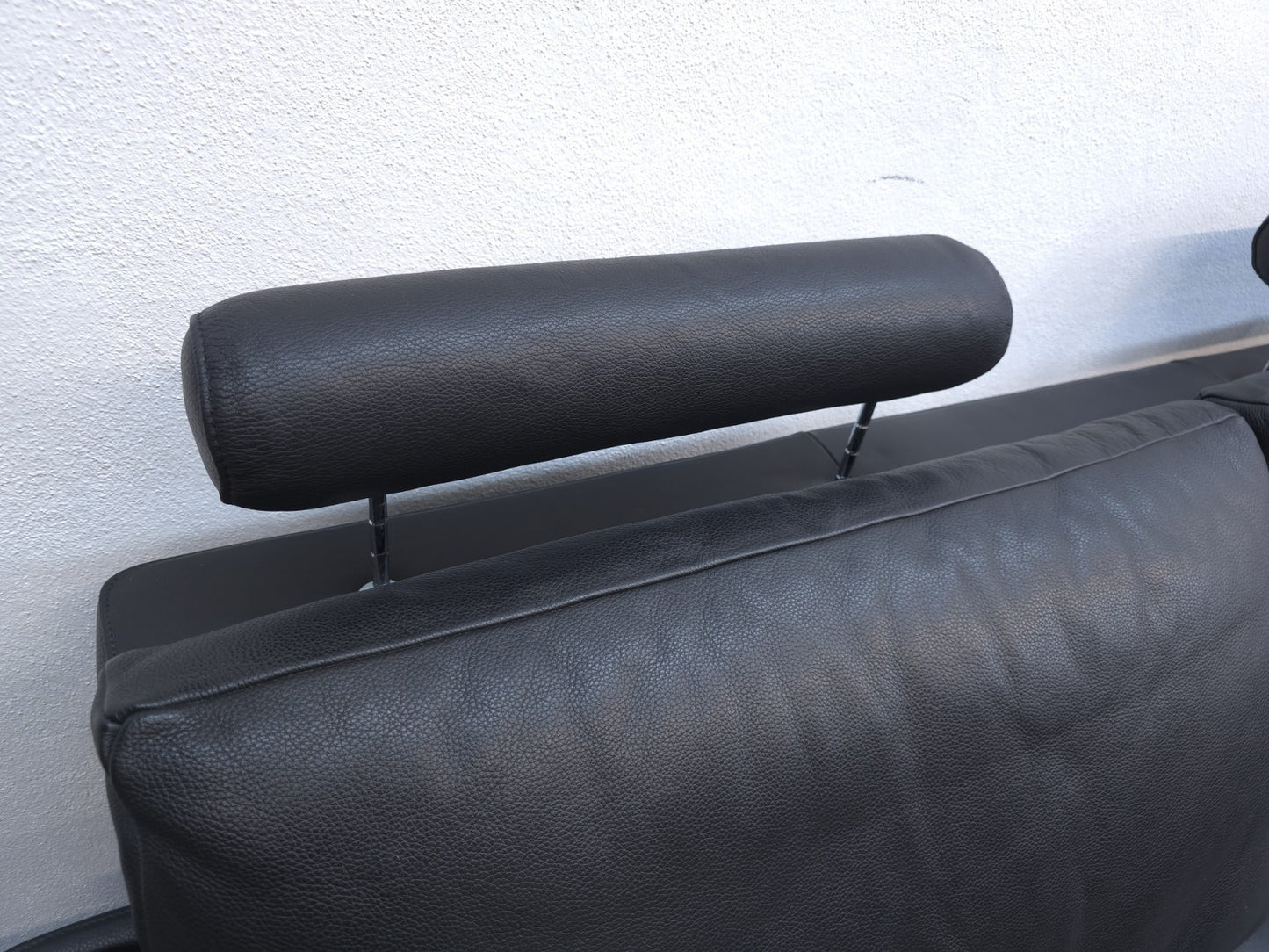 {{ product_title }} – {{ product_type }} von JS Furniture, Designer-Möbel gebraucht.