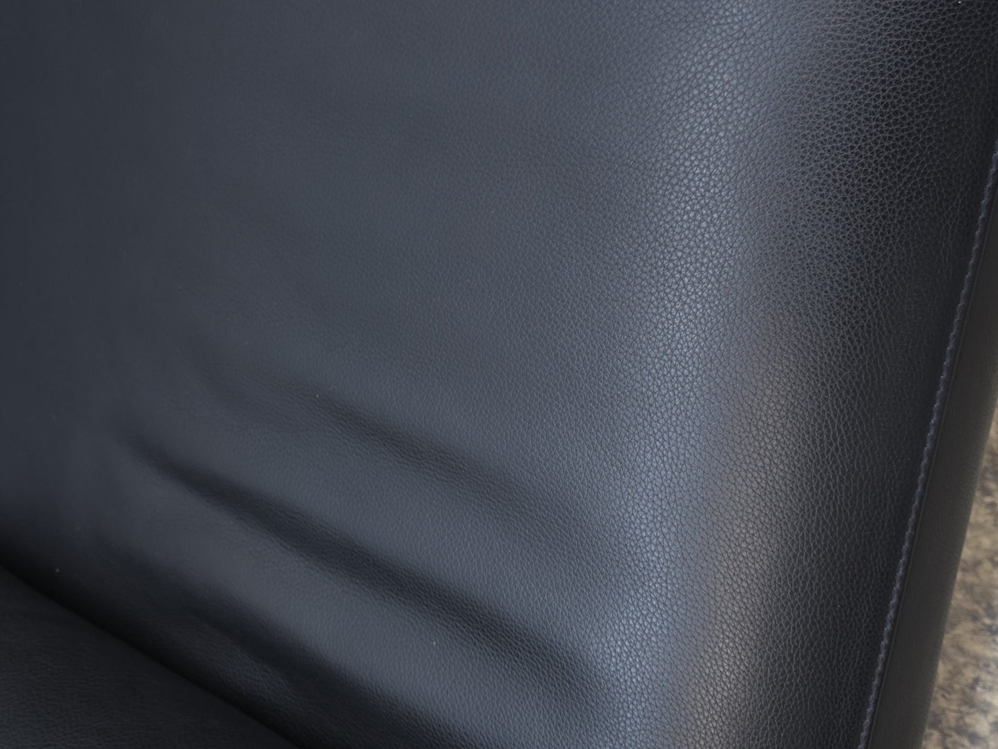 {{ product_title }} – {{ product_type }} von JS Furniture, Designer-Möbel gebraucht.