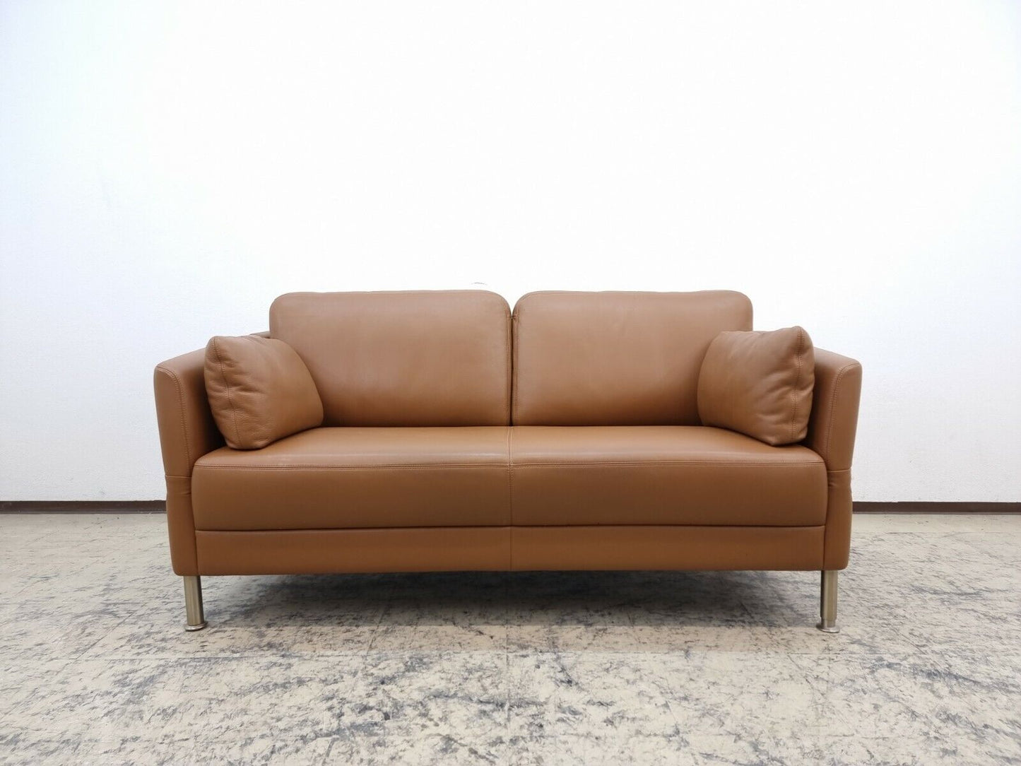 {{ product_title }} – {{ product_type }} von JS Furniture, Designer-Möbel gebraucht.