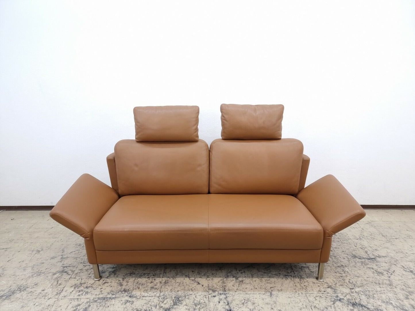 {{ product_title }} – {{ product_type }} von JS Furniture, Designer-Möbel gebraucht.