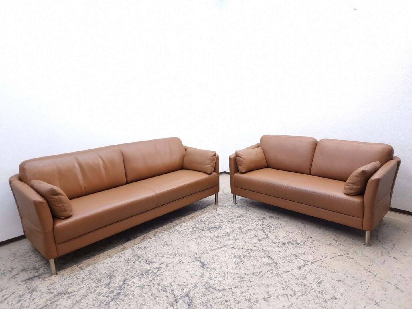 {{ product_title }} – {{ product_type }} von JS Furniture, Designer-Möbel gebraucht.