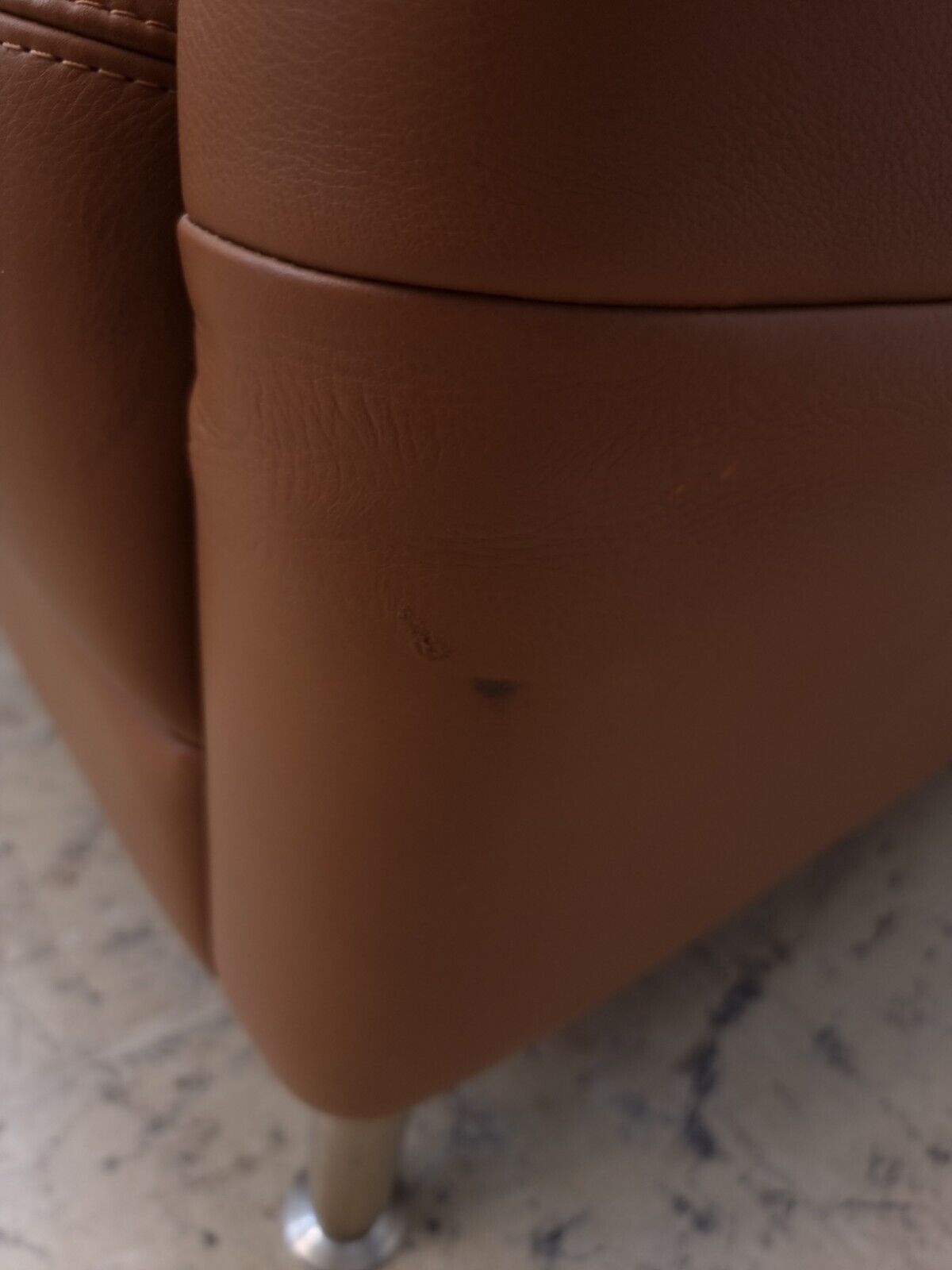 {{ product_title }} – {{ product_type }} von JS Furniture, Designer-Möbel gebraucht.