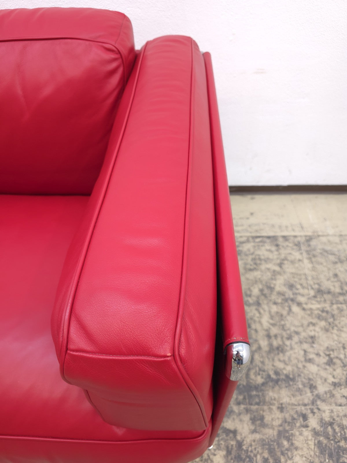 {{ product_title }} – {{ product_type }} von JS Furniture, Designer-Möbel gebraucht.