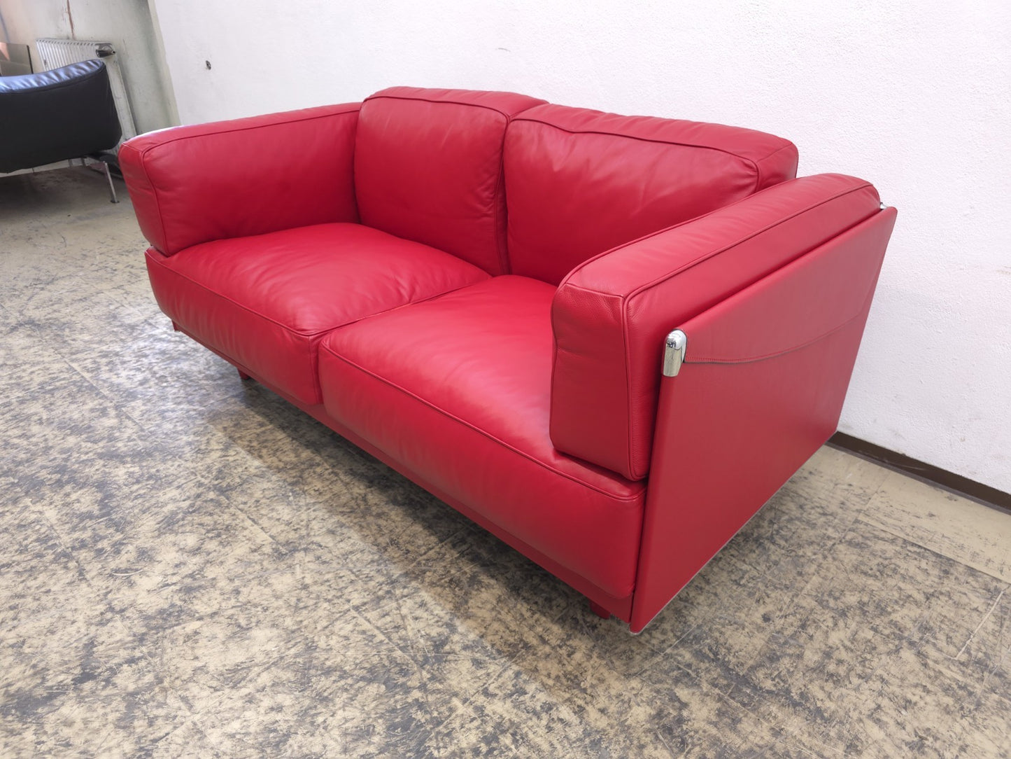 {{ product_title }} – {{ product_type }} von JS Furniture, Designer-Möbel gebraucht.