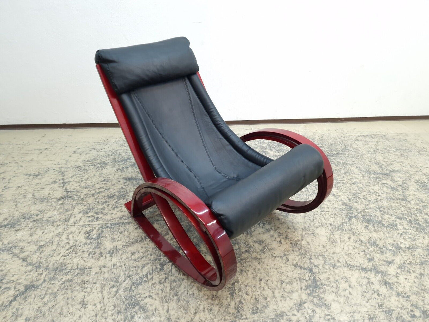 {{ product_title }} – {{ product_type }} von JS Furniture, Designer-Möbel gebraucht.