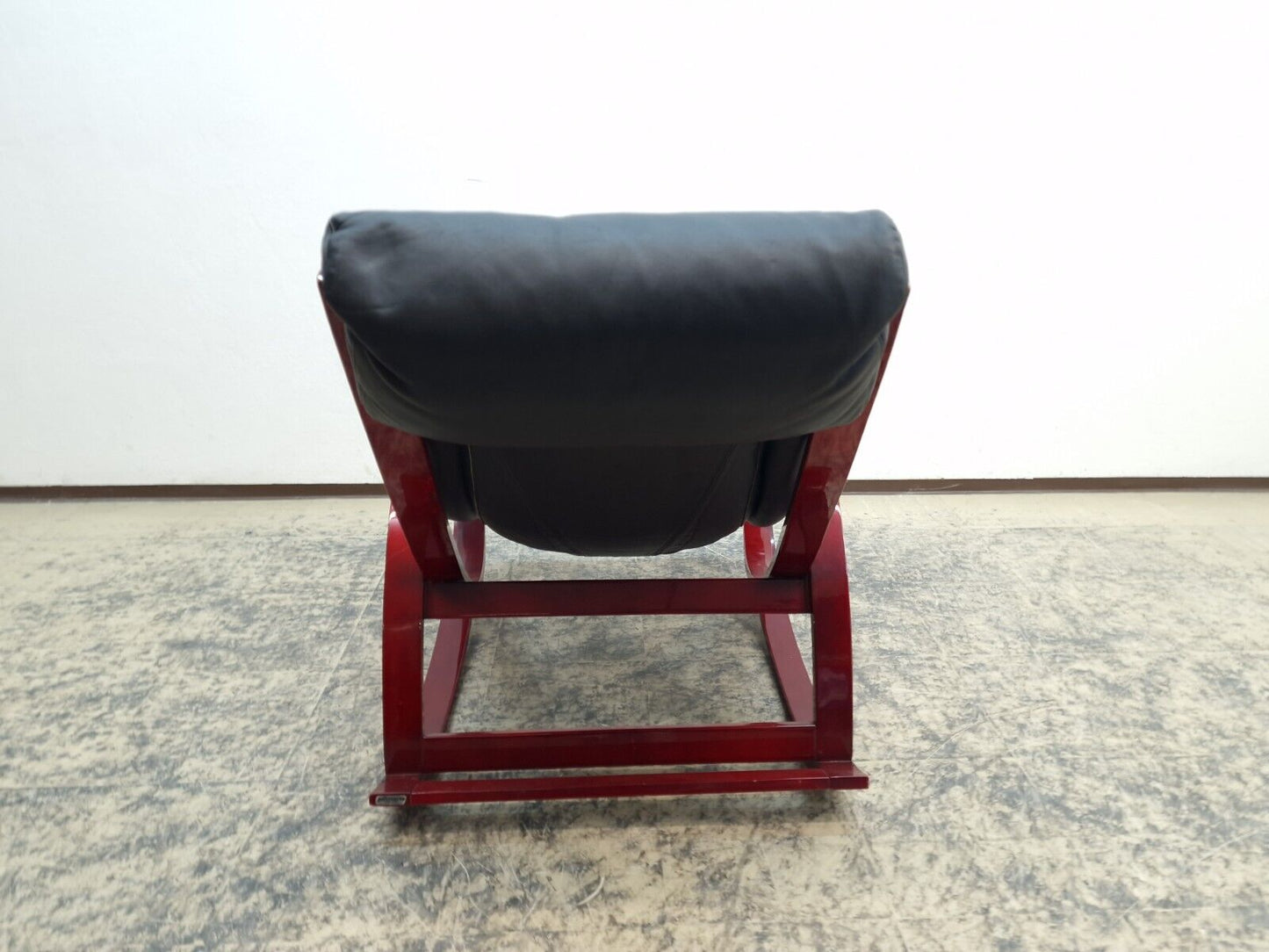{{ product_title }} – {{ product_type }} von JS Furniture, Designer-Möbel gebraucht.