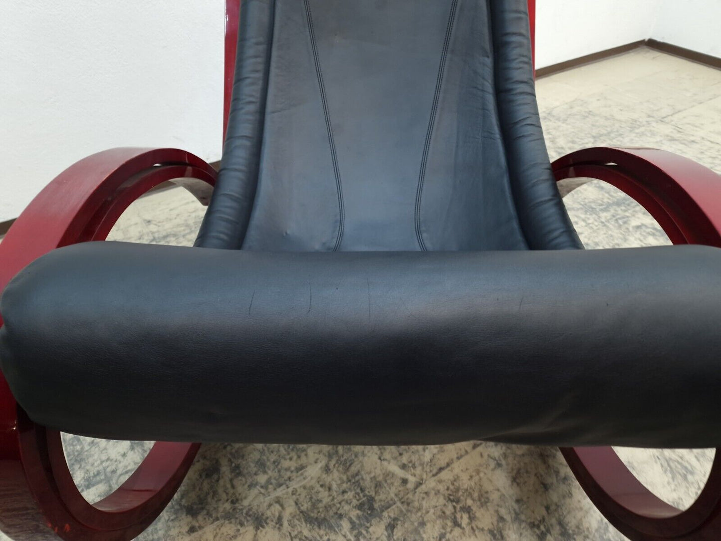{{ product_title }} – {{ product_type }} von JS Furniture, Designer-Möbel gebraucht.