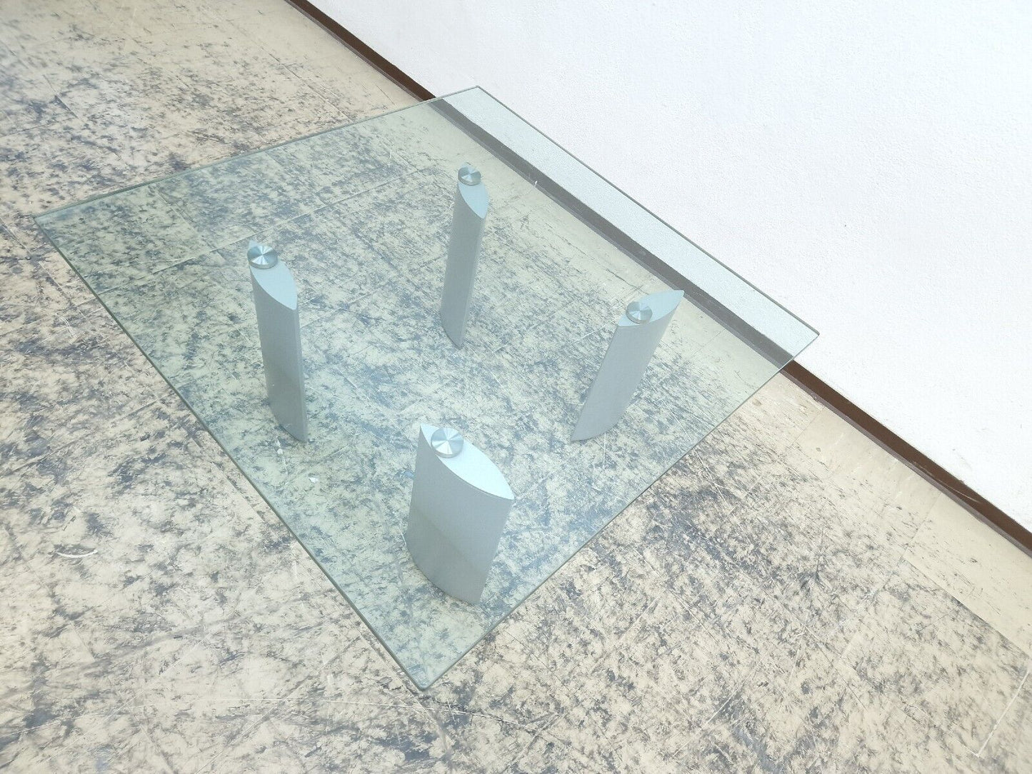 {{ product_title }} – {{ product_type }} von JS Furniture, Designer-Möbel gebraucht.