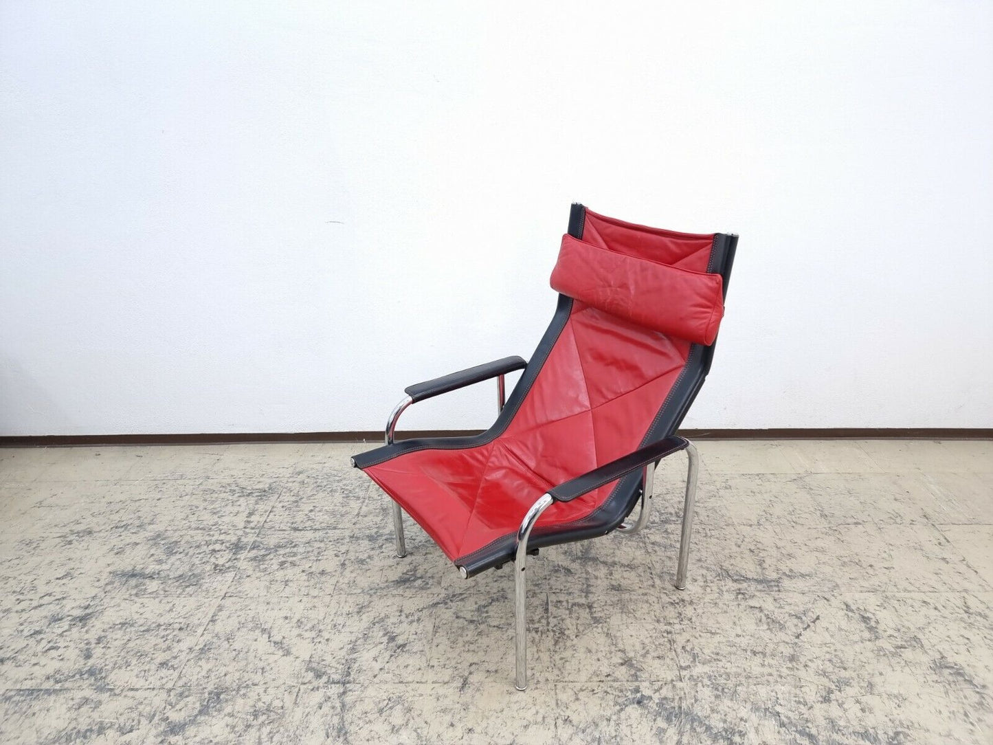 {{ product_title }} – {{ product_type }} von JS Furniture, Designer-Möbel gebraucht.