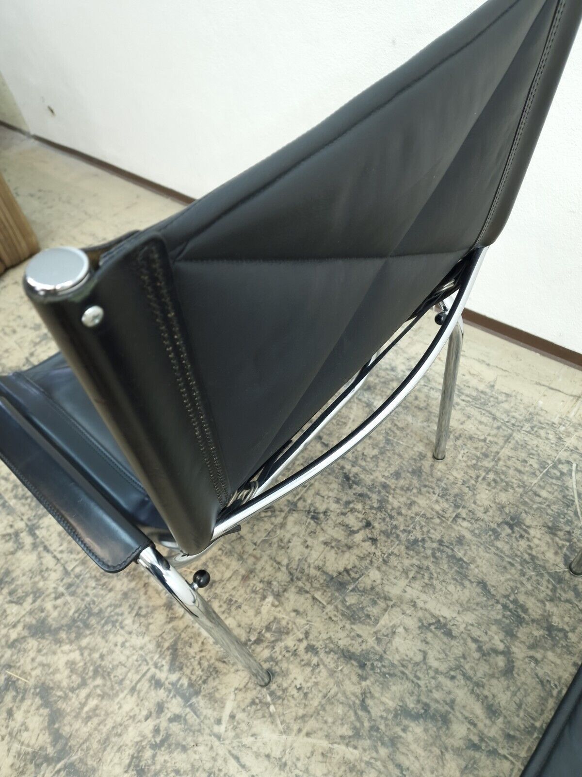 {{ product_title }} – {{ product_type }} von JS Furniture, Designer-Möbel gebraucht.