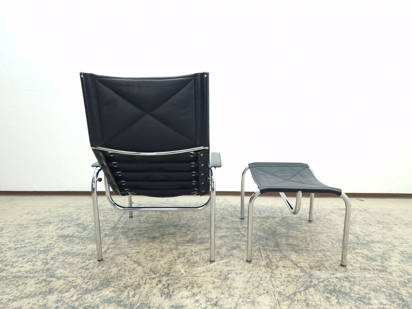 {{ product_title }} – {{ product_type }} von JS Furniture, Designer-Möbel gebraucht.