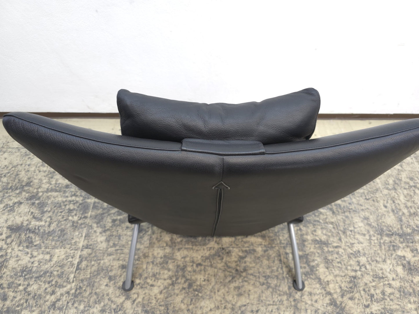 {{ product_title }} – {{ product_type }} von JS Furniture, Designer-Möbel gebraucht.
