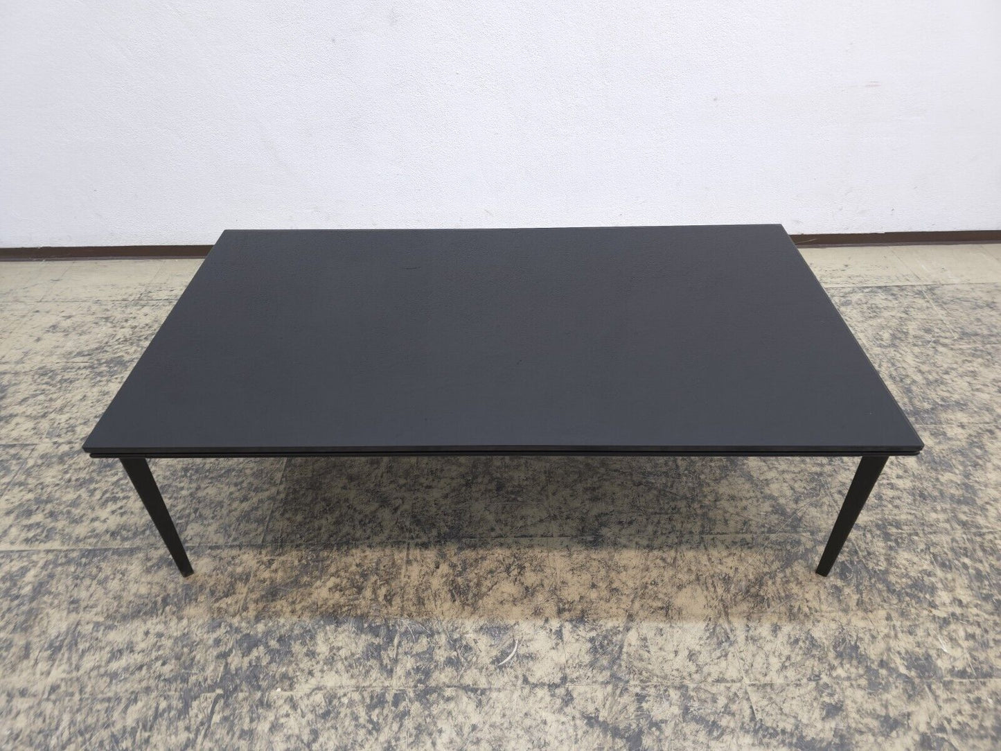 {{ product_title }} – {{ product_type }} von JS Furniture, Designer-Möbel gebraucht.