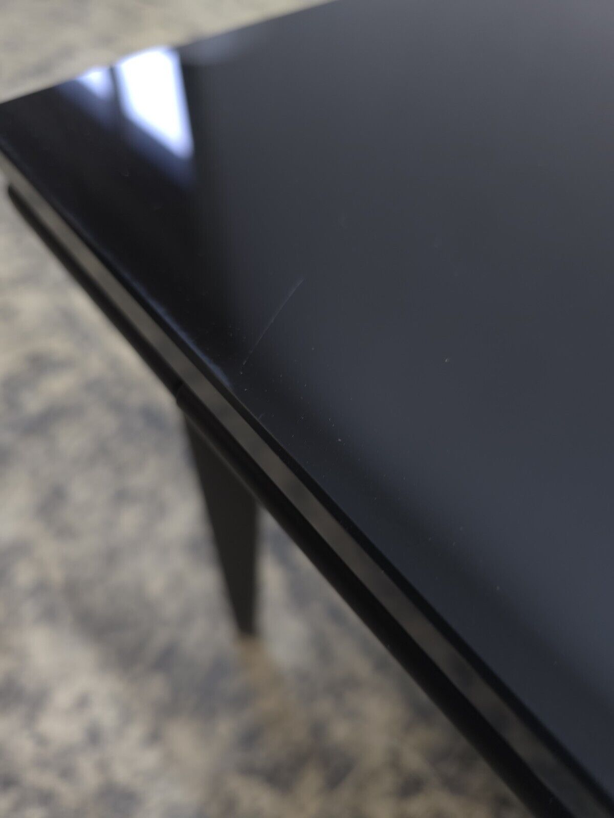 {{ product_title }} – {{ product_type }} von JS Furniture, Designer-Möbel gebraucht.