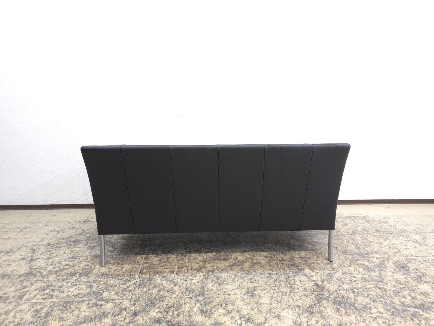 {{ product_title }} – {{ product_type }} von JS Furniture, Designer-Möbel gebraucht.