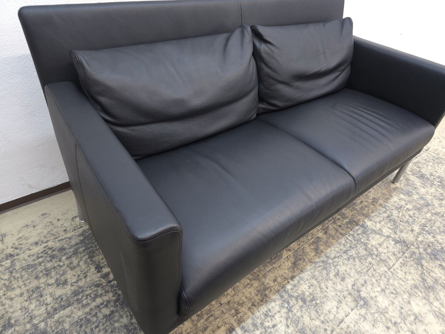 {{ product_title }} – {{ product_type }} von JS Furniture, Designer-Möbel gebraucht.