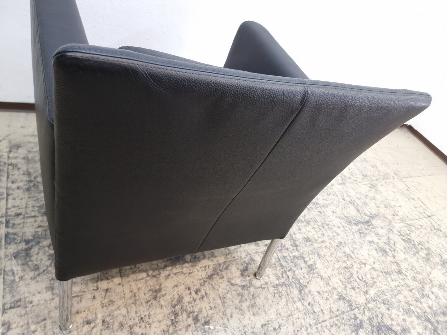 {{ product_title }} – {{ product_type }} von JS Furniture, Designer-Möbel gebraucht.
