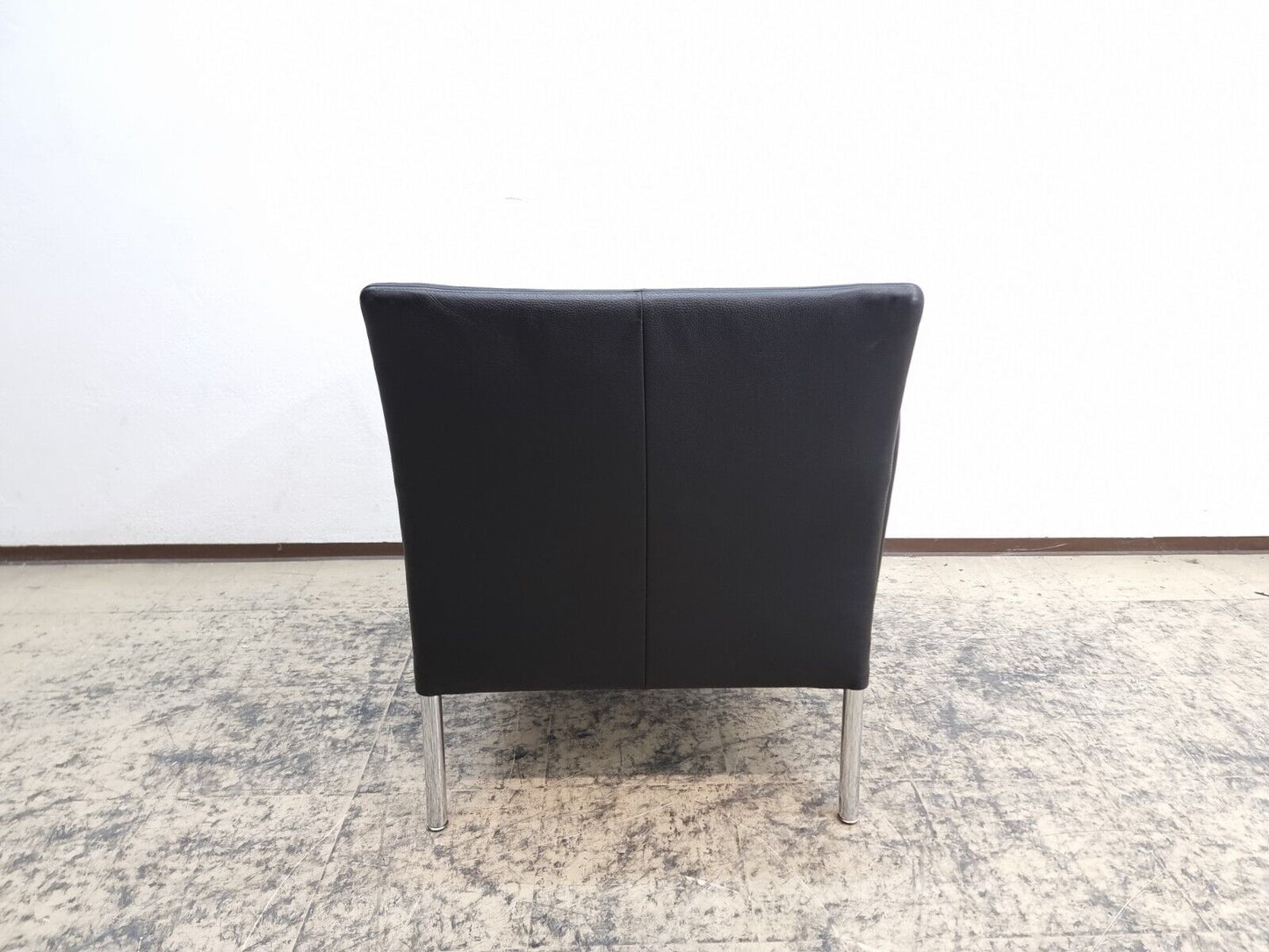 {{ product_title }} – {{ product_type }} von JS Furniture, Designer-Möbel gebraucht.