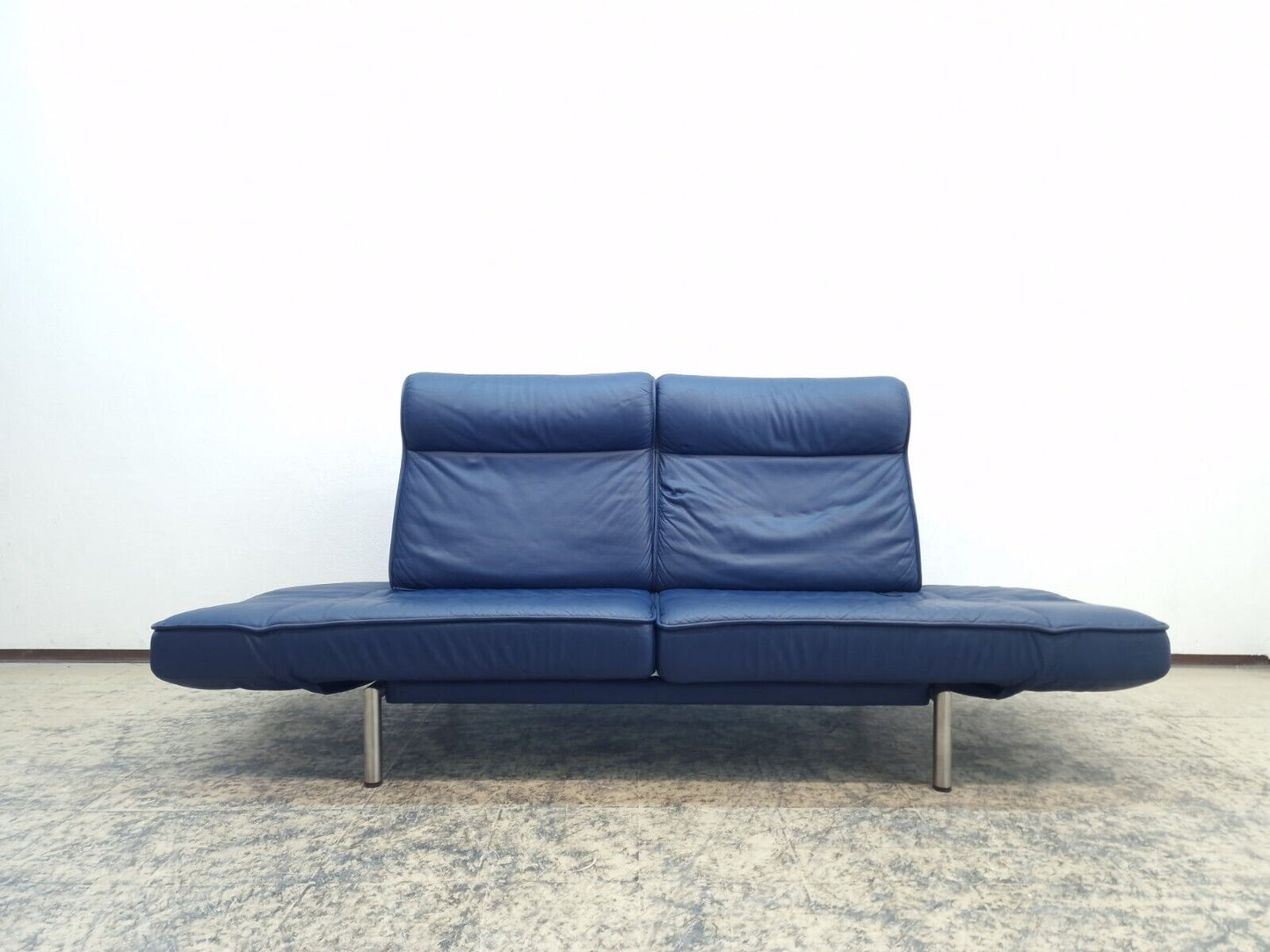 {{ product_title }} – {{ product_type }} von JS Furniture, Designer-Möbel gebraucht.