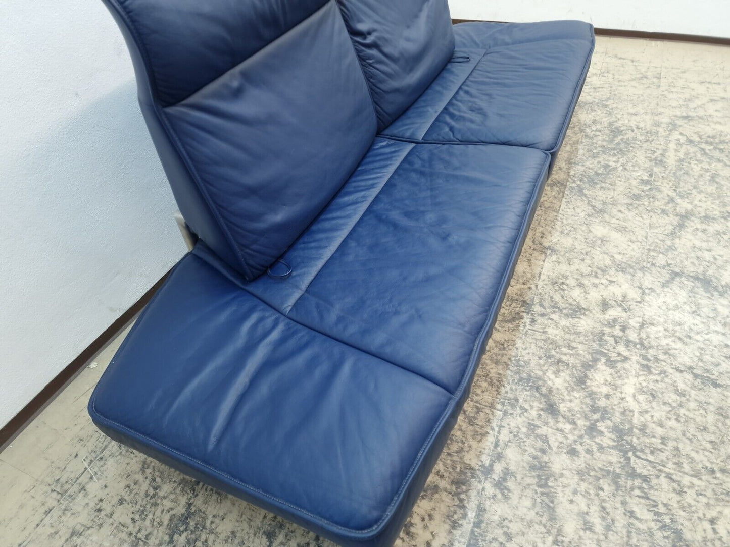 {{ product_title }} – {{ product_type }} von JS Furniture, Designer-Möbel gebraucht.